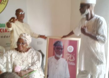 Members of Club Set 715 Celebrate Alhaji Abayomi Sunmola in an illustrious manner as he marks his Platinum Jubilee.